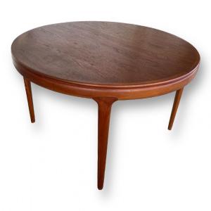 Johannes Andersen - Round Teak Dining Table Samcom B Danema